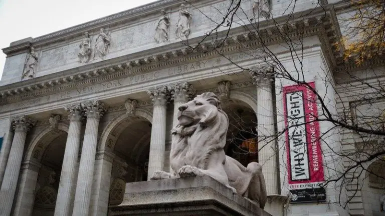 BIBLIOTECA PÚBLICA DE NEW YORK, DE LAS MÁS GRANDES DE ESTADOS UNIDOS